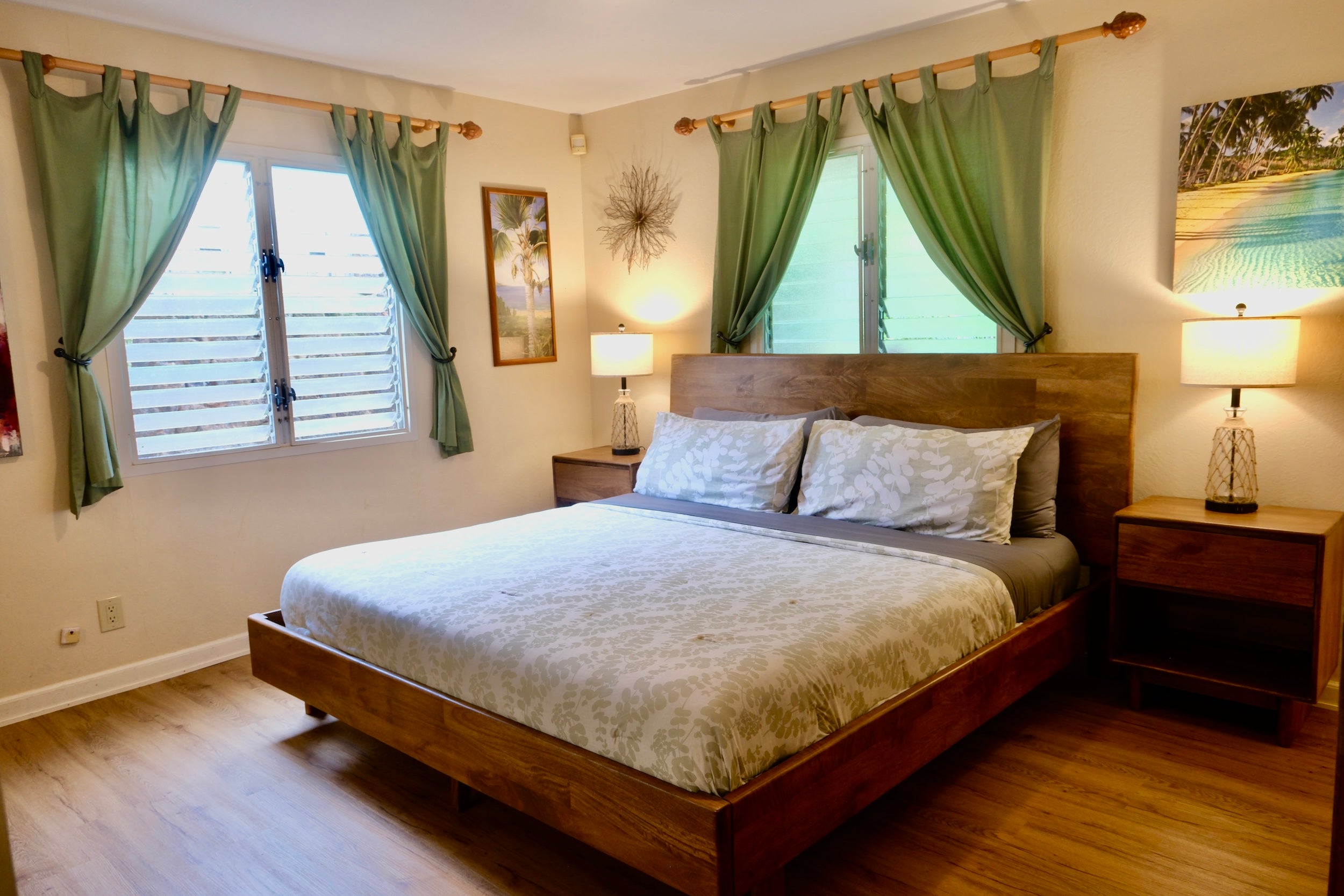 The North Shore Beach Hale